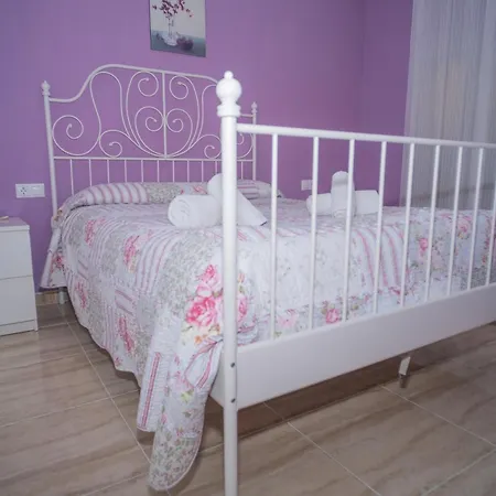 Apartamento Con Patio En El Centro Del Pueblo Apartment